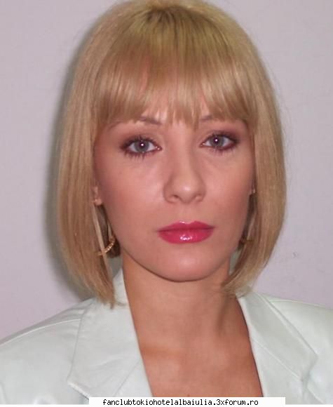 intamplare ciudata ioana(mama andreei):o femeie ani enorm andreea vrea fie fata model,ar face orice