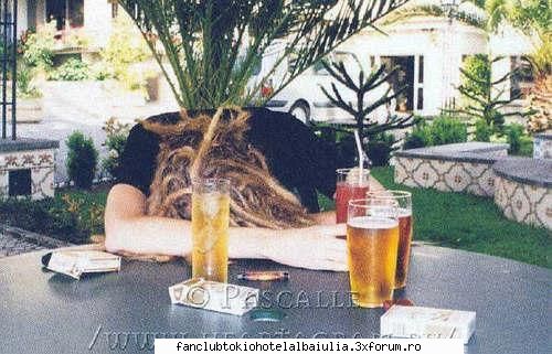 have some fun with tom t:aoleu cata bere jur astia obliga beau suc...   .....  