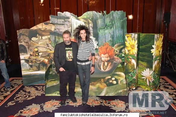 bill imprumuta vocea unui personaj dintun film bill mumoasa voce arthur din filmul und die