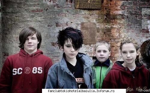 poze!! aici trupa devilish jetzt tokio hotel