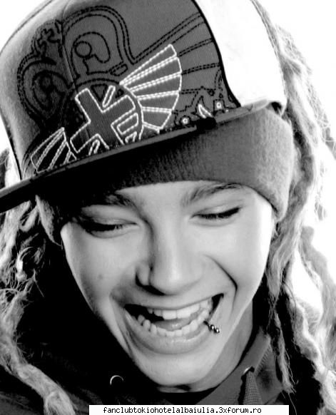 parere prietenii familia vostra despre tom kaulitz? iata poza fana totodata parinte