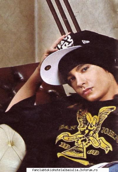 parere prietenii familia vostra despre tom kaulitz? mama iubeste spune futaretz mic sau pikachiu iar
