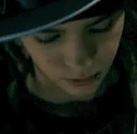 poze mai chiar canta?din voce?