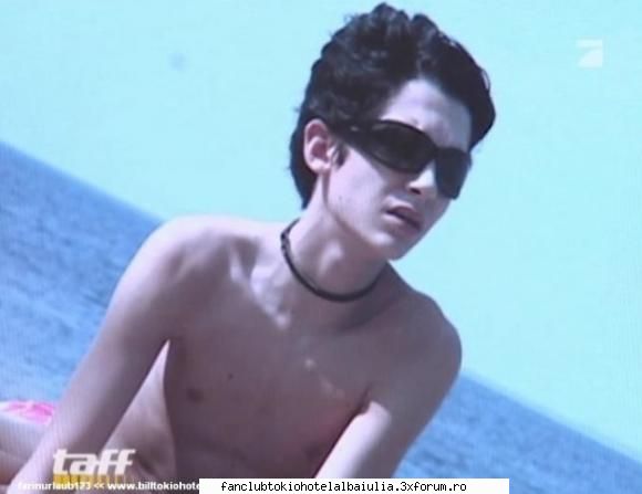 o_o ..bill? zooey toons 100% bill..l`am gasit fan siteel este!am vazut secventa asta emisiunea lor