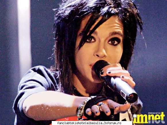 melodie i-ati dedica lui bill? iash dedica mel lui breken dreams,kre pare mega koool shy don't