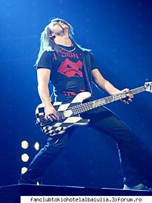 poze!! este rocker!!oh yea!!!