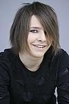 lumea mondena credeti oliver (asta) thanx are doar ani??! vina credeti atata are     he's