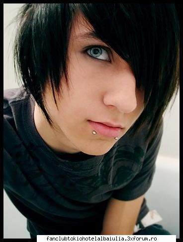 mama decis mai pun cateva poze emo