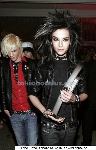 Adresa celor de la Tokio Hotel - fetelor in germania sunt f putini kre au auzit de - TOKIO HOTEL