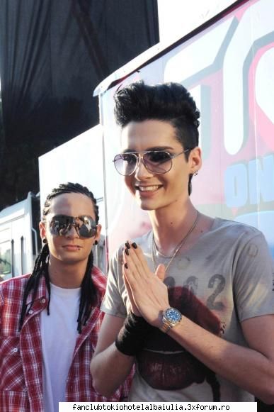 Have some fun with Bill ( poze+comentarii ) - bill ,fa sa apara anne(adik me) akm langa mn! tom - BILL