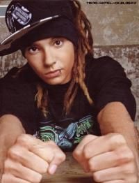 Have some fun with Tom ( poze+comentarii ) - T io castig fraierilor!ura vam intrecut! - TOM