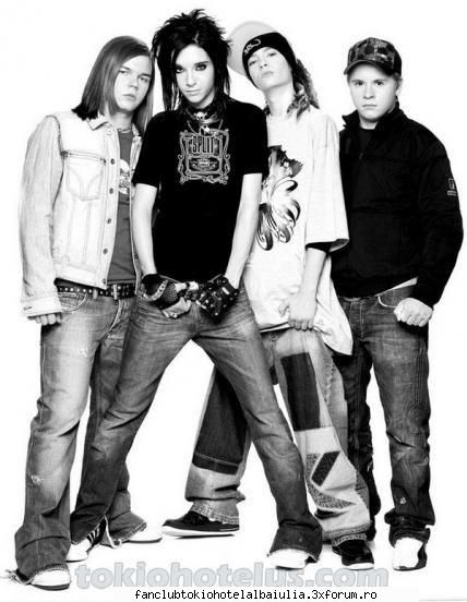 Muzica - mie imi plac marilyn manson , linkin park, avril - DESPRE NOI