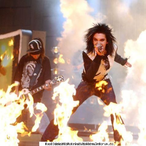 Revista dedicata Tokio Hotel - dap niki la mn.. dar pe 7 august apare bravo - TOKIO HOTEL