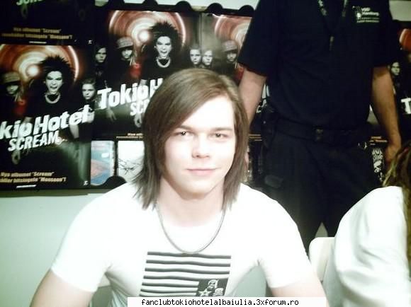 S-a tuns ?! - Mda...chestia asta a fost se pare la promovarea - GEORG
