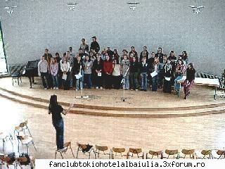 The begining - niste poze de la scoala lor... amfiteatrul - TOKIO HOTEL