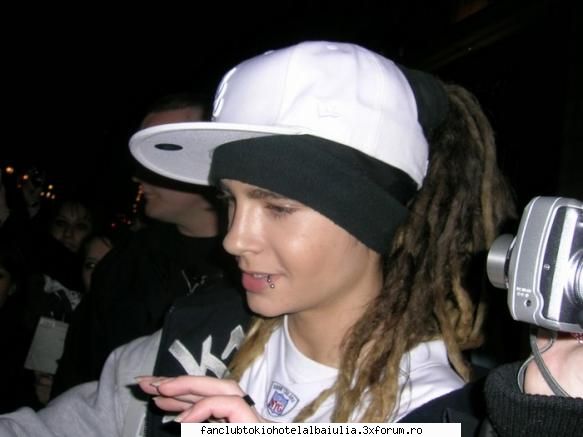 These glaring Tokio Hotel-Fans! - bill a declarat ca nui plac fanii care il - TOKIO HOTEL