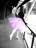 Zusammen fur immer - ok... cris - o fata de 15 ani, este balerina... o - FAN-FICURI